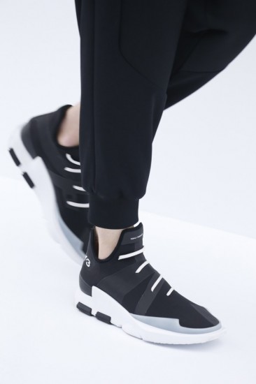 y-3-2017-spring-summer-footwear-collection-first-look-11